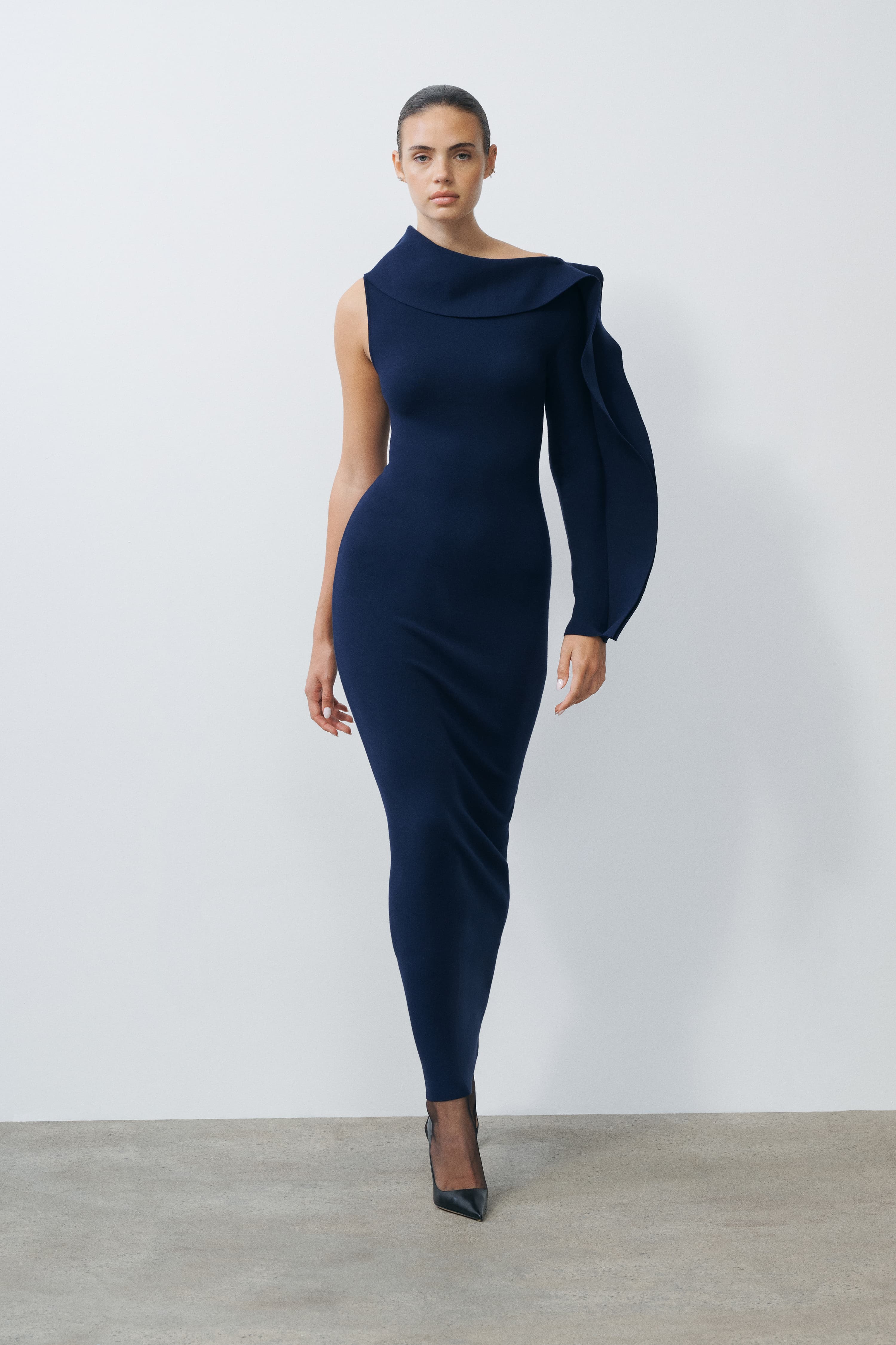 Himani Midnight Navy One-Sleeve | SRG Himani Midnight Navy One-Sleeve | SRG