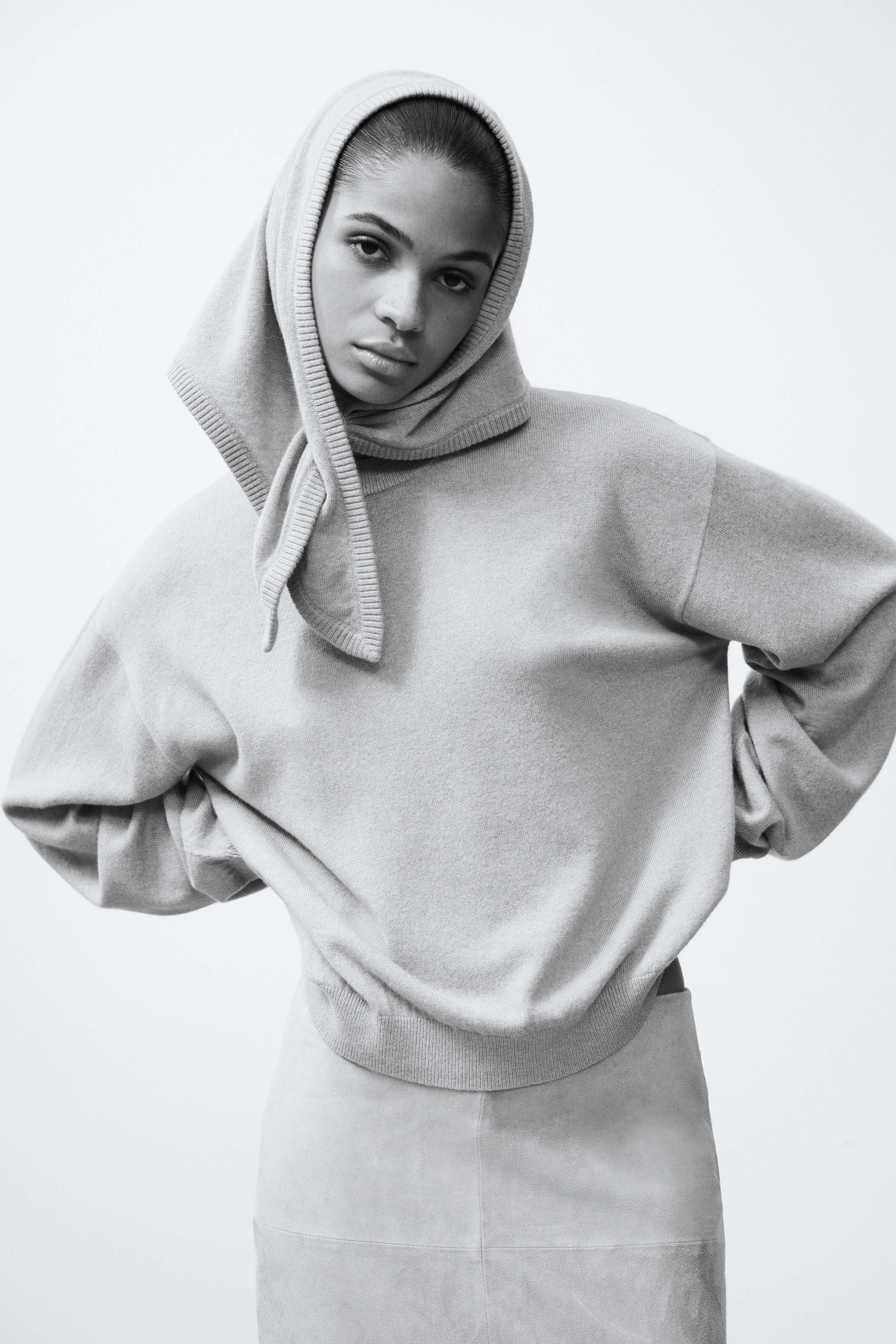 Blue detachable kerchief sweater