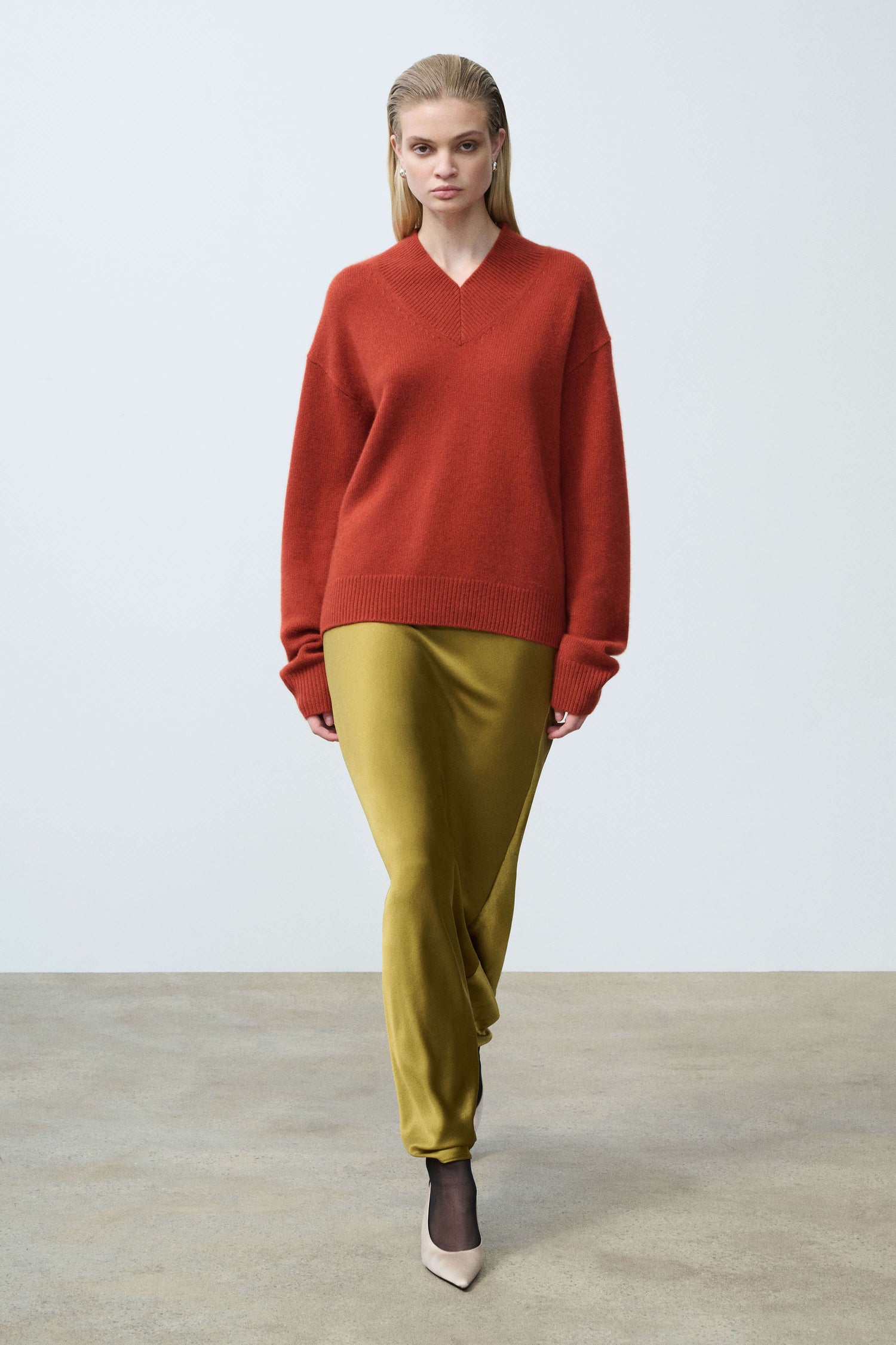 Doris Cashmere V-Neck Sweater Front