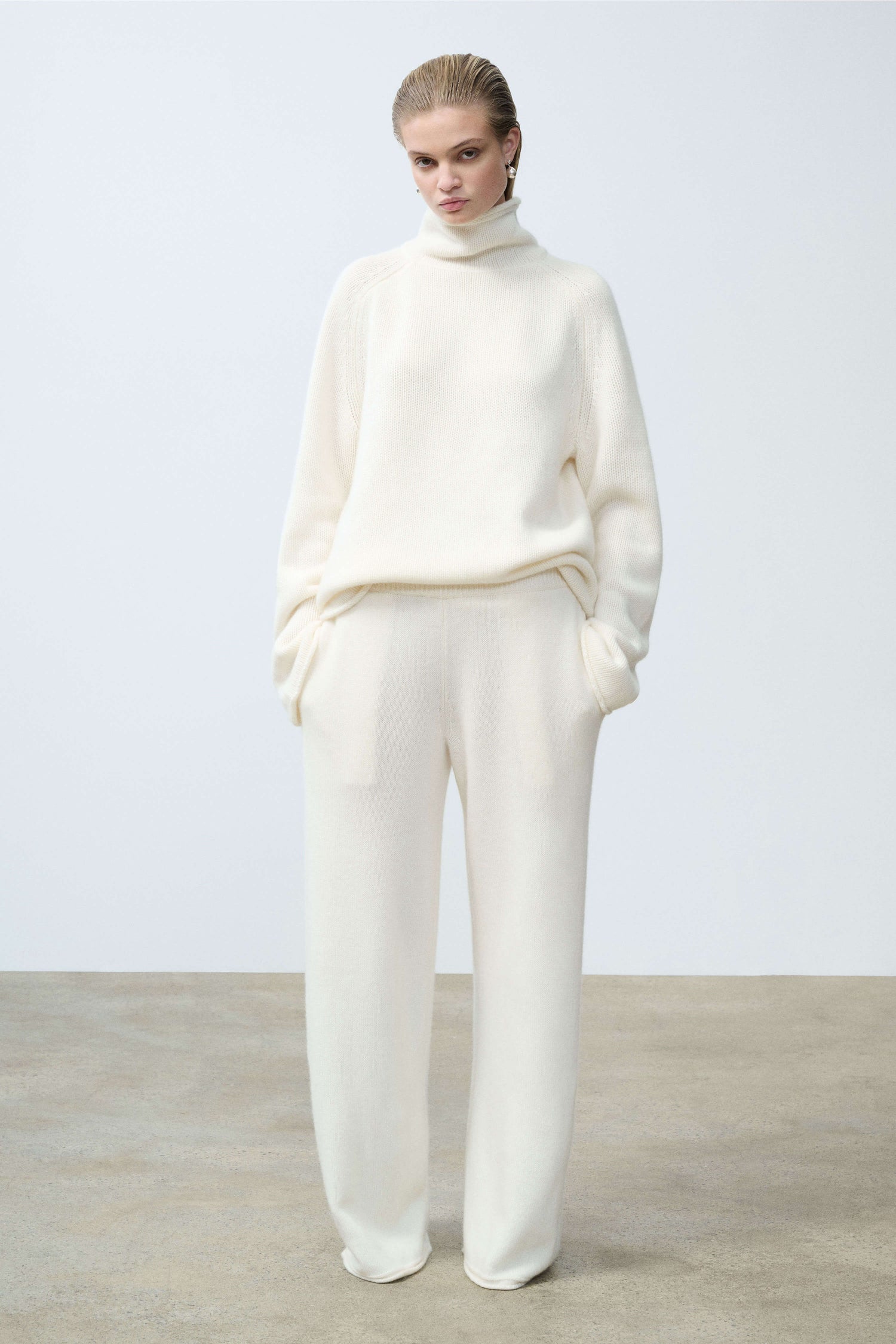 Sukki Cashmere Oversized Turtleneck
