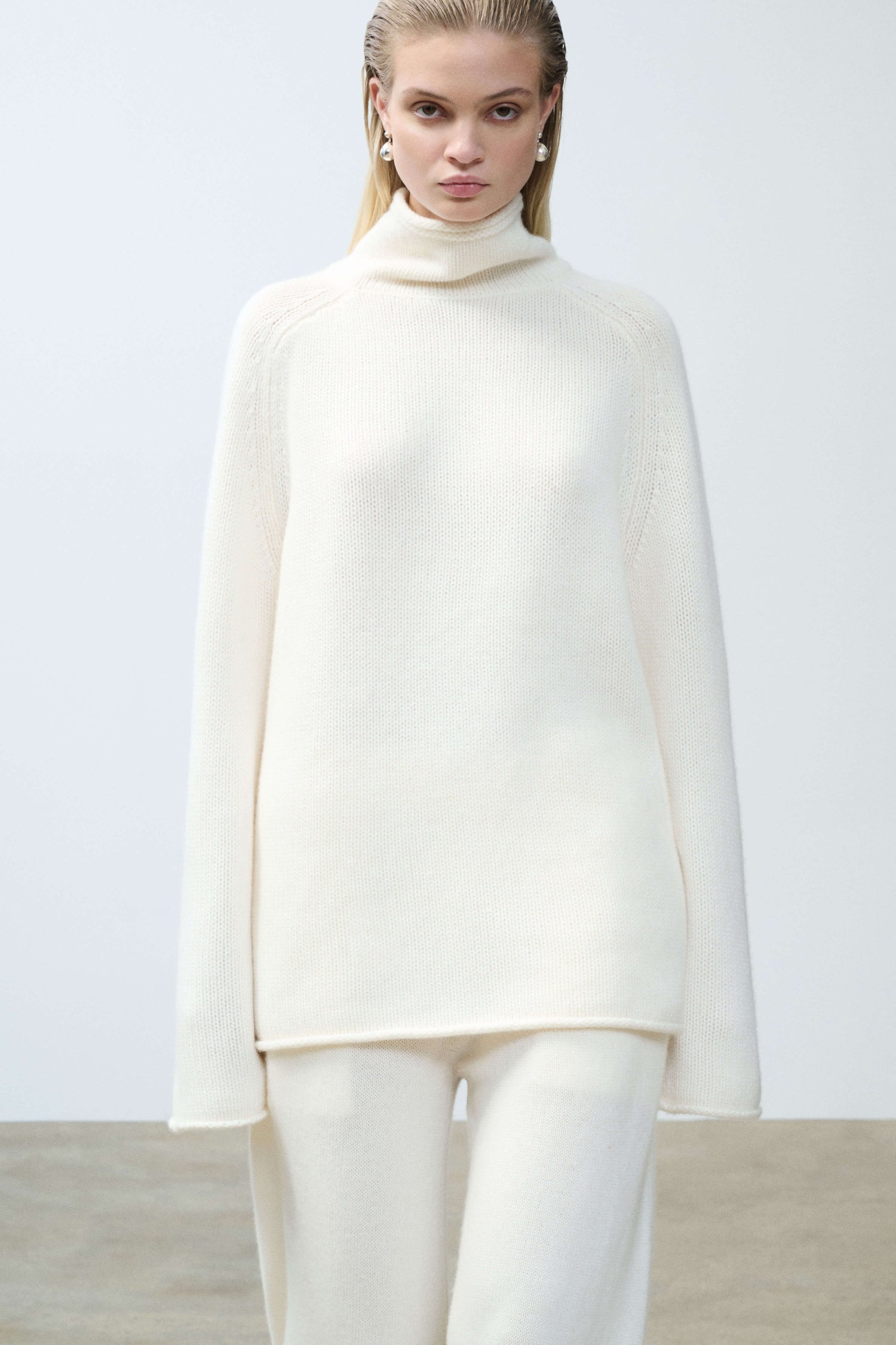 Sukki Cashmere Oversized Turtleneck